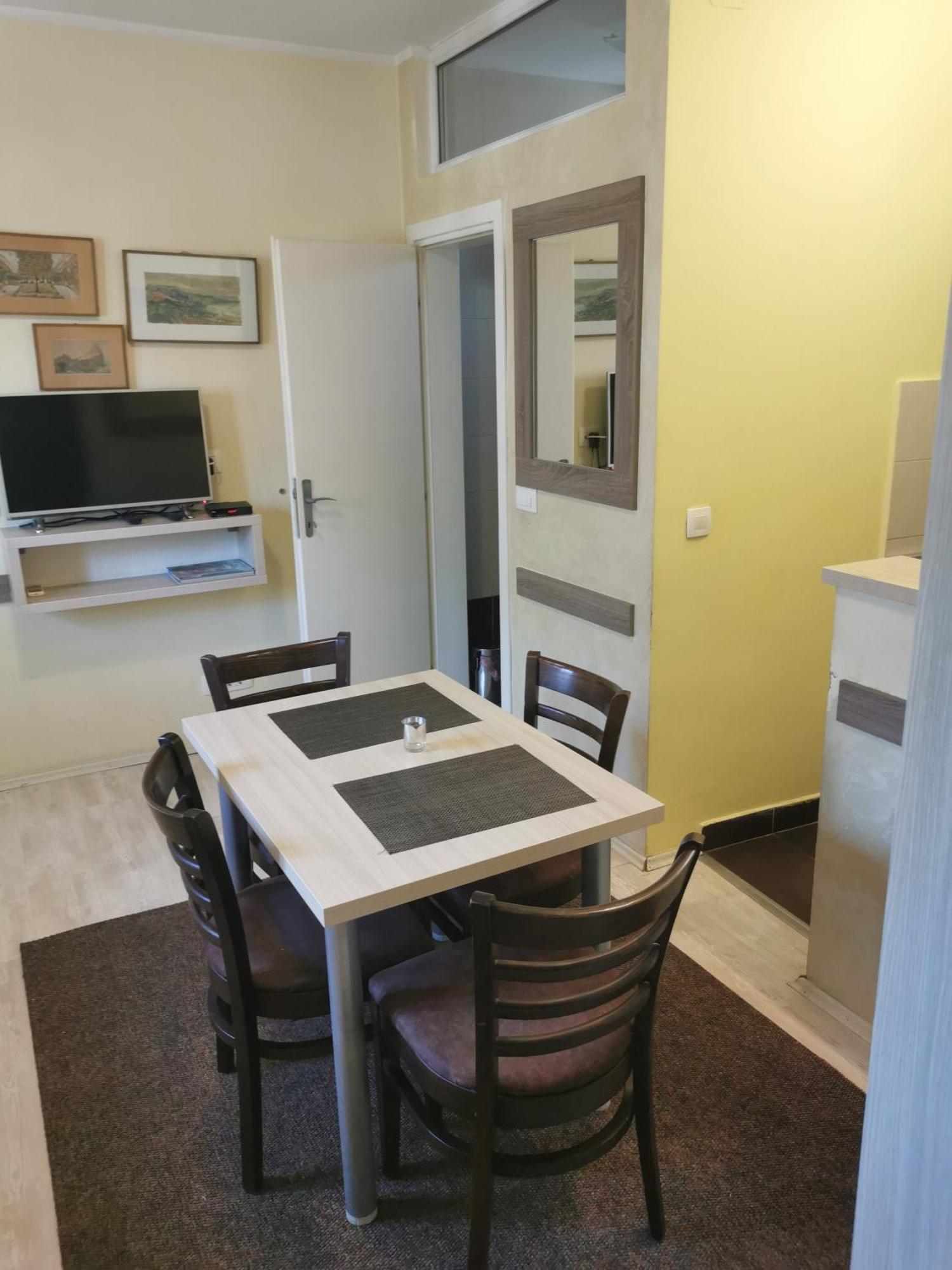 Agape Downtown Apartment Belgrade Room photo